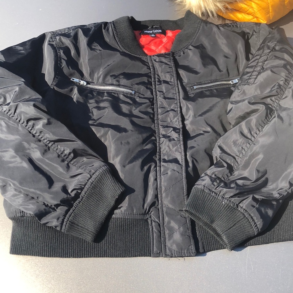 black bomber jacket
